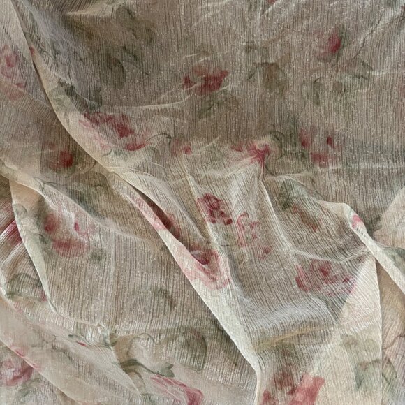 Croscill Home Antique Rose Shower Curtain 70" X 75" Tailored Floral Design - Picture 2 of 6